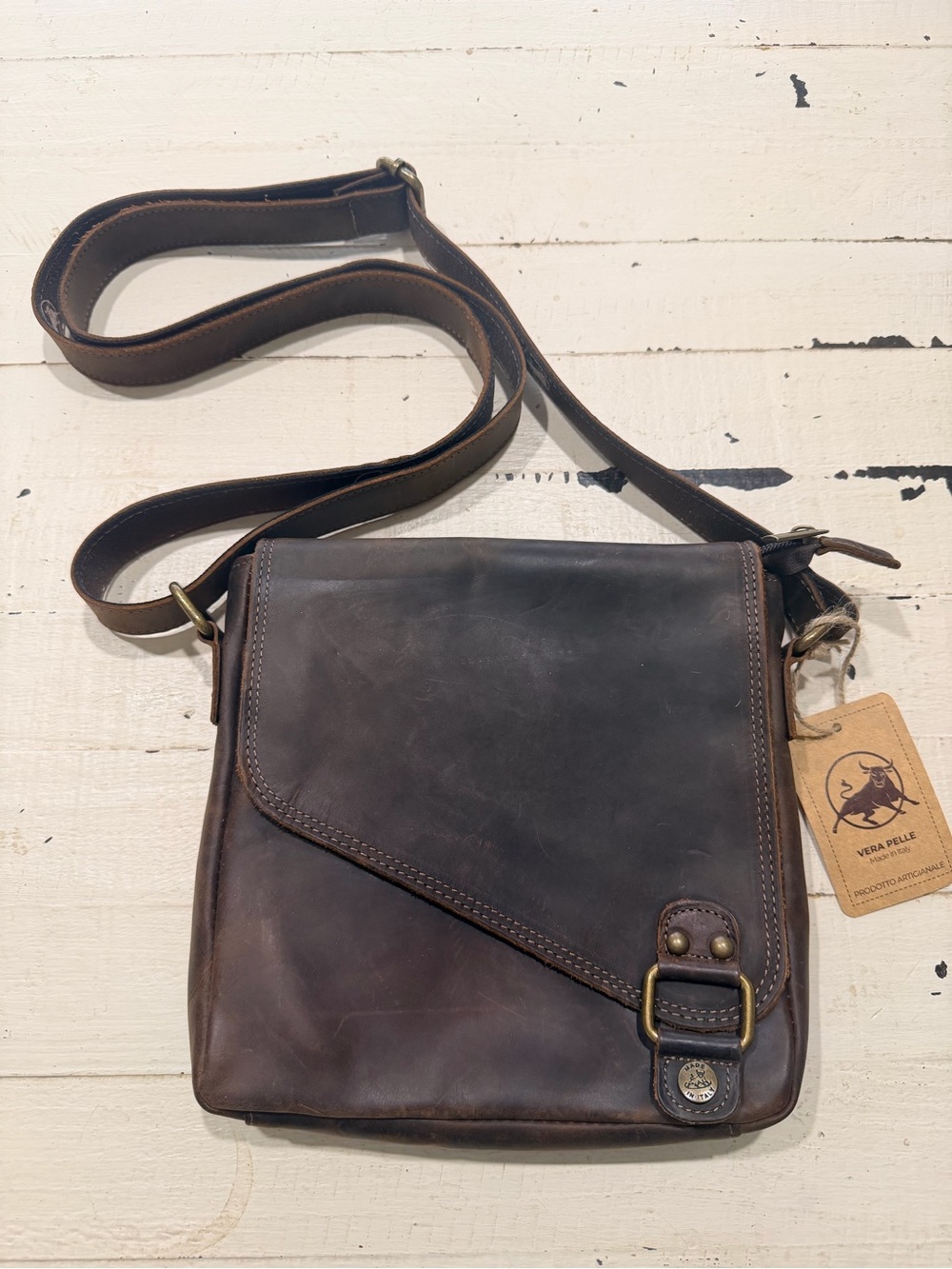 Made in Italy Florence Brown Bullhide Leather Messenger Crossbody Bag
